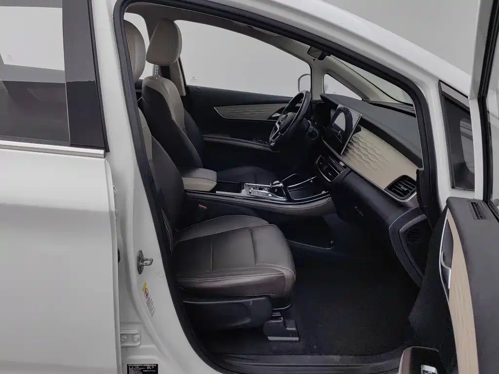 BYD MAX New Energy — миниатюра 23