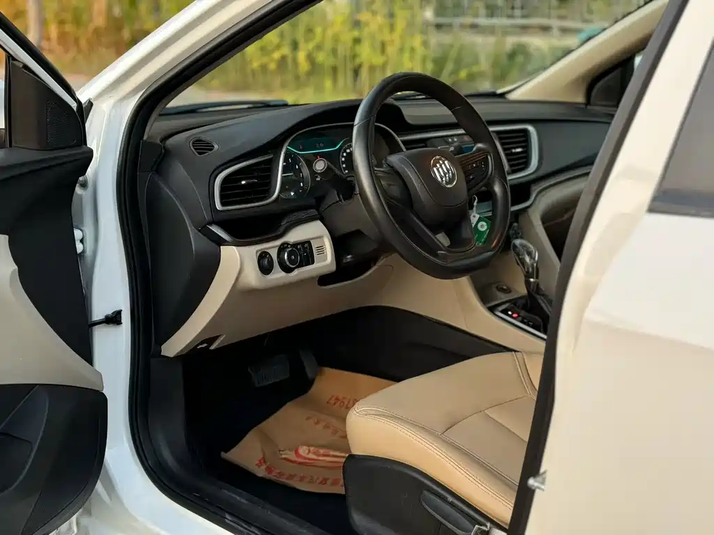 Buick Excelle — миниатюра 4