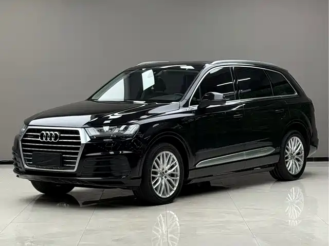 AUDI  Q7 2018