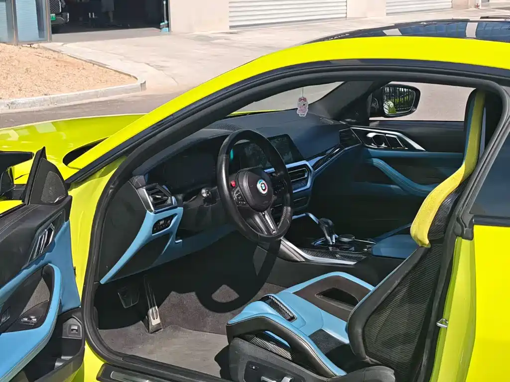 BMW M4 2021 M4