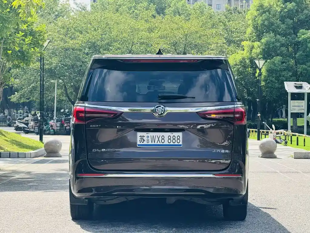 Buick GL8 — миниатюра 5
