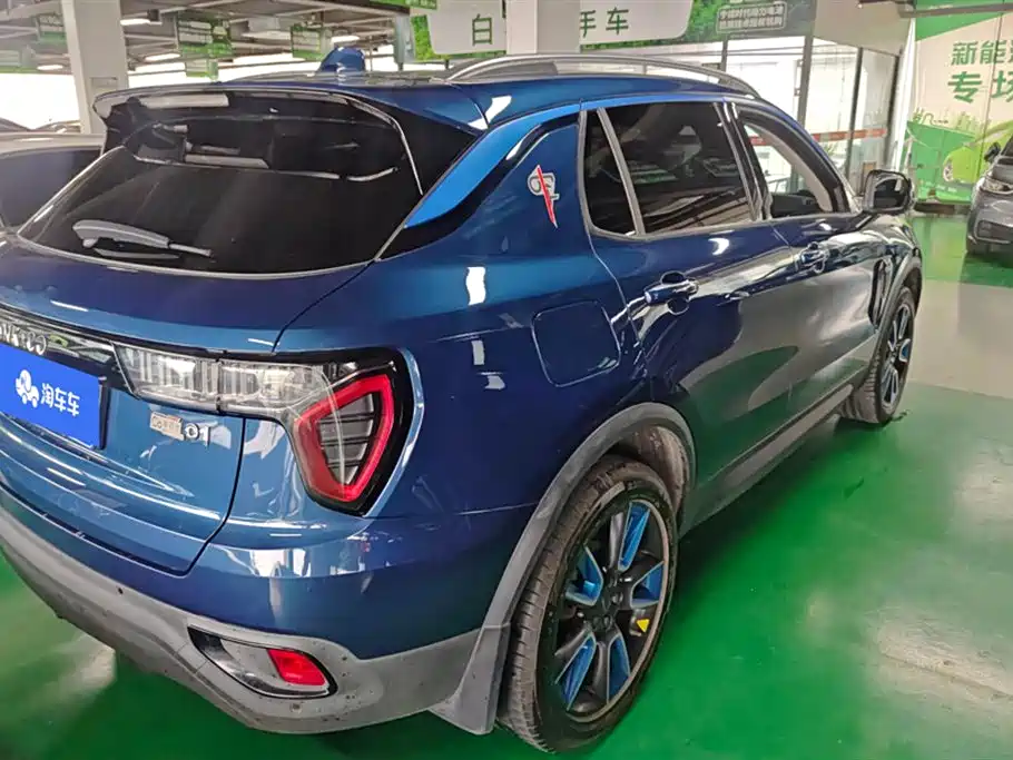 Lynk & Co 01 2017 2.0T Pro