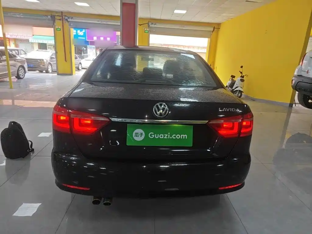 Volkswagen Lavida — миниатюра 6