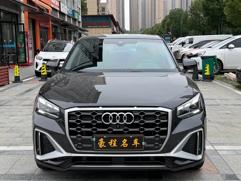 Audi Q2L — миниатюра 2