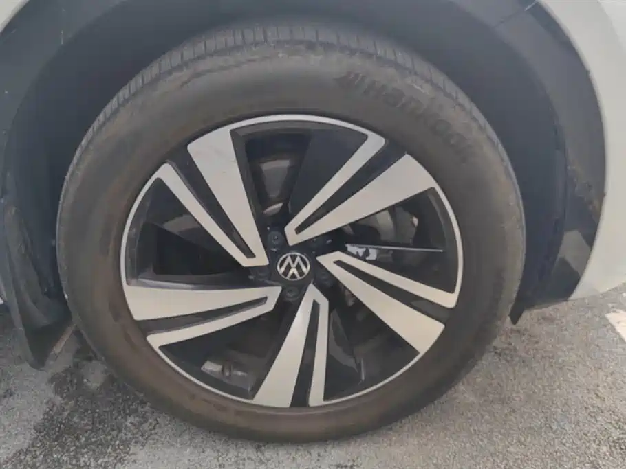Volkswagen Tavendor 2023 380TSI R-Line