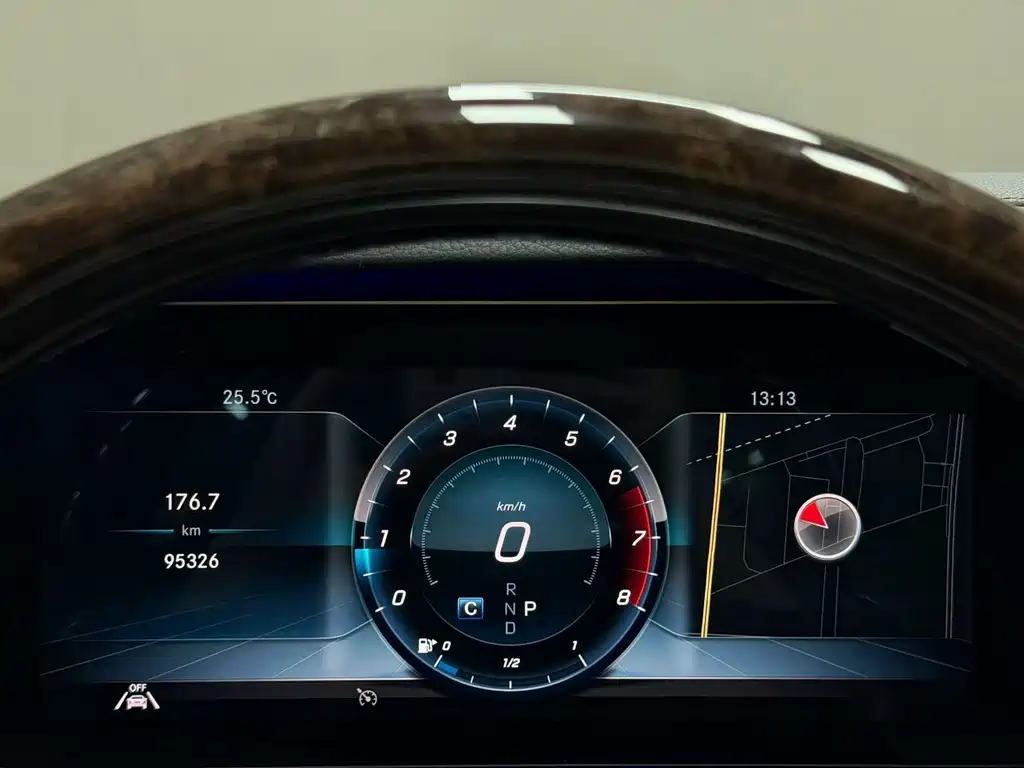 Mercedes-Benz S-Class — миниатюра 9