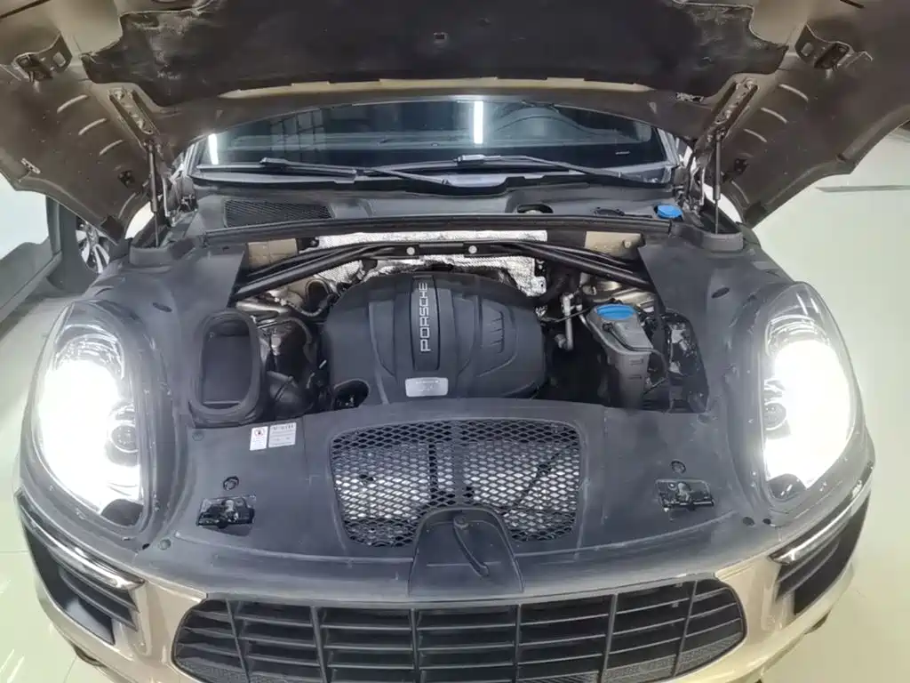 Porsche Macan — миниатюра 20