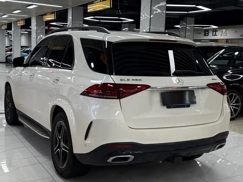 Mercedes-Benz GLE (Import) — миниатюра 8
