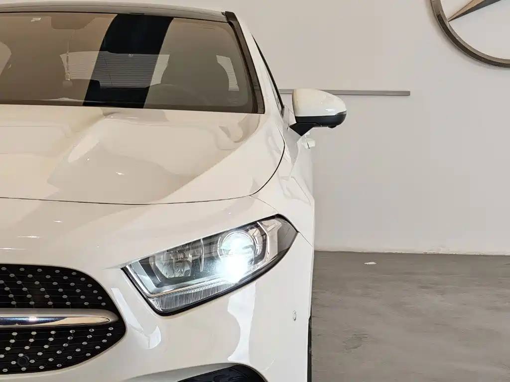 Mercedes-Benz A-Class — миниатюра 8