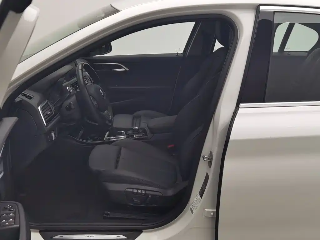 BMW 1 Series — миниатюра 10