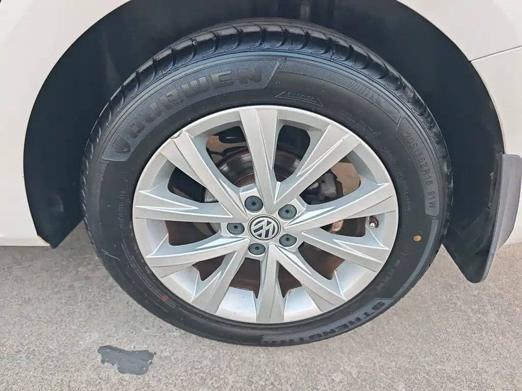 Volkswagen Lavida — миниатюра 8