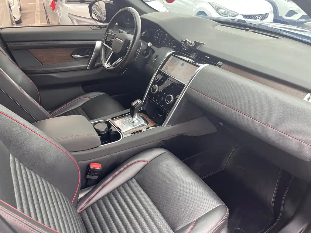 Land Rover Discovery Sport — миниатюра 9