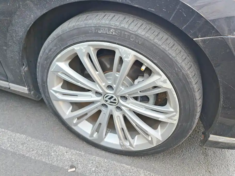 Volkswagen Magotan PHEV — миниатюра 6