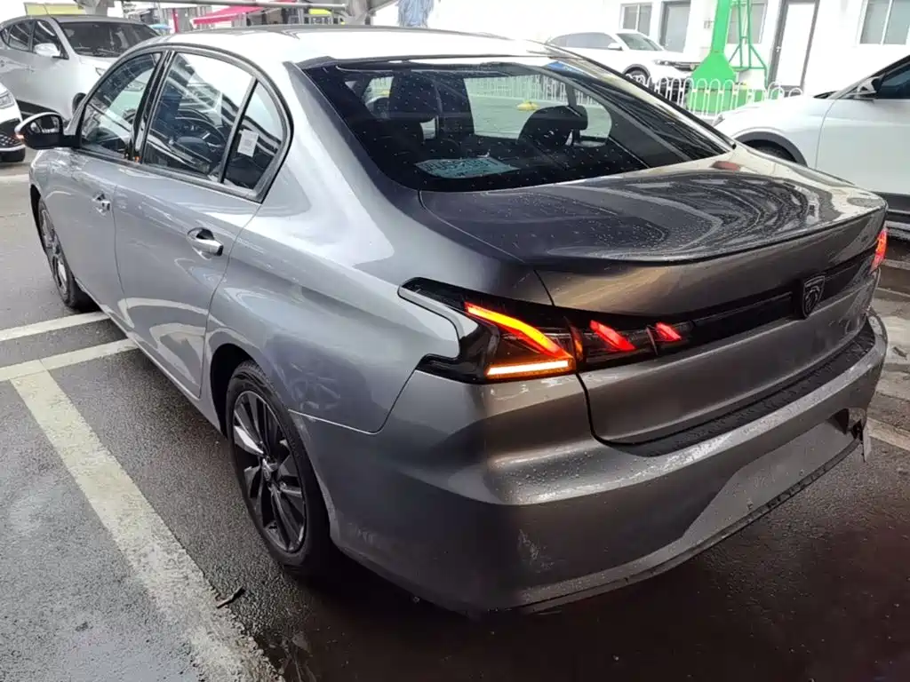 Peugeot 408 — миниатюра 5