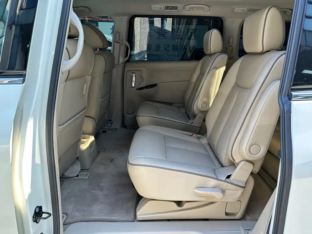 Nissan Quest — миниатюра 9