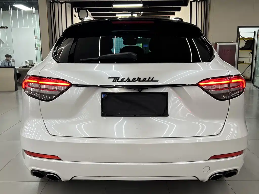 Maserati Levante — миниатюра 8