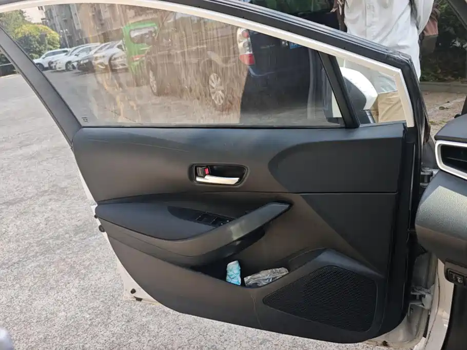 Toyota Corolla — миниатюра 7