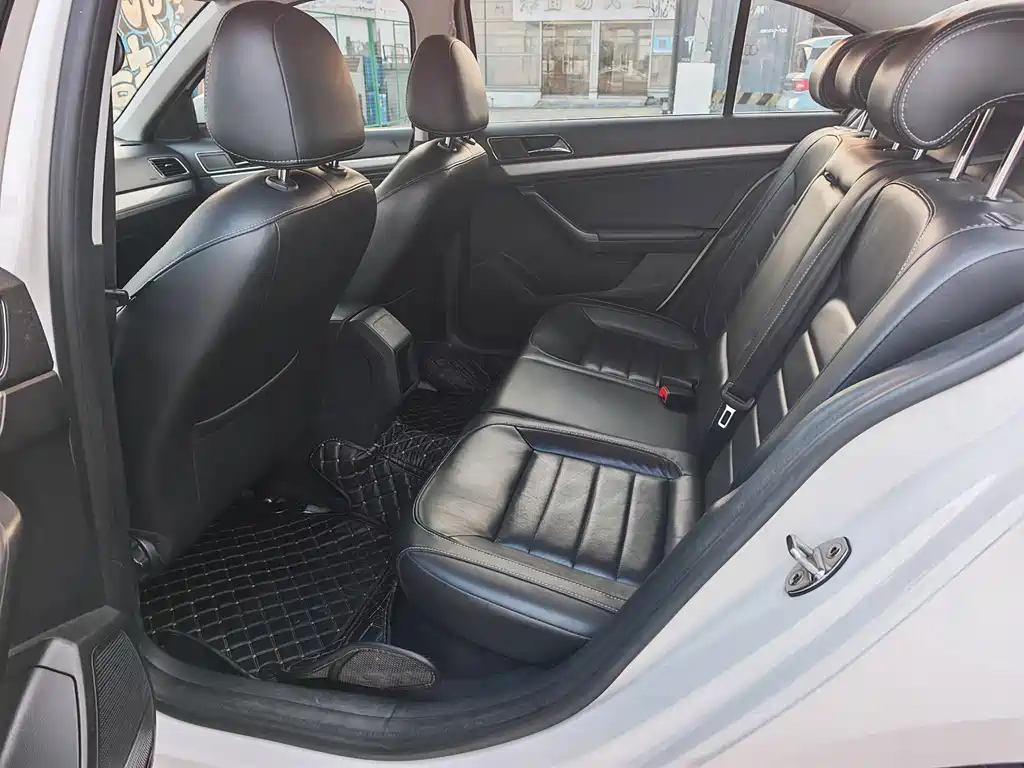 Volkswagen Lavida — миниатюра 10