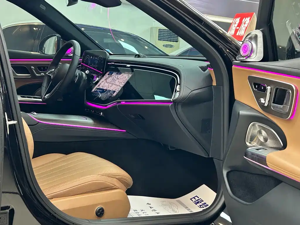 Mercedes-Benz E-Class — миниатюра 16