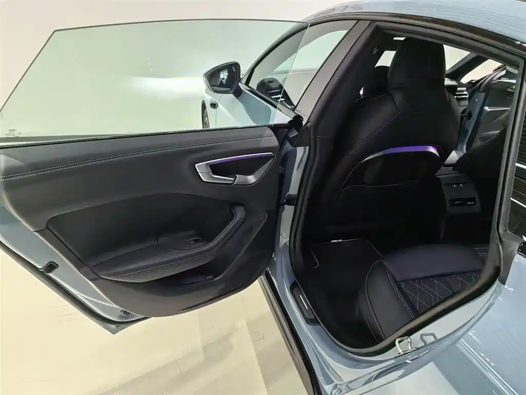 Audi A5L Sportback — миниатюра 18