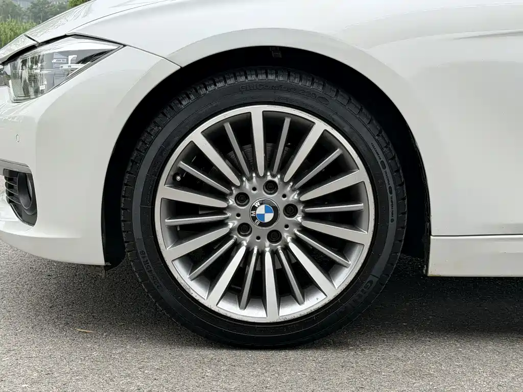 BMW 3 Series — миниатюра 12