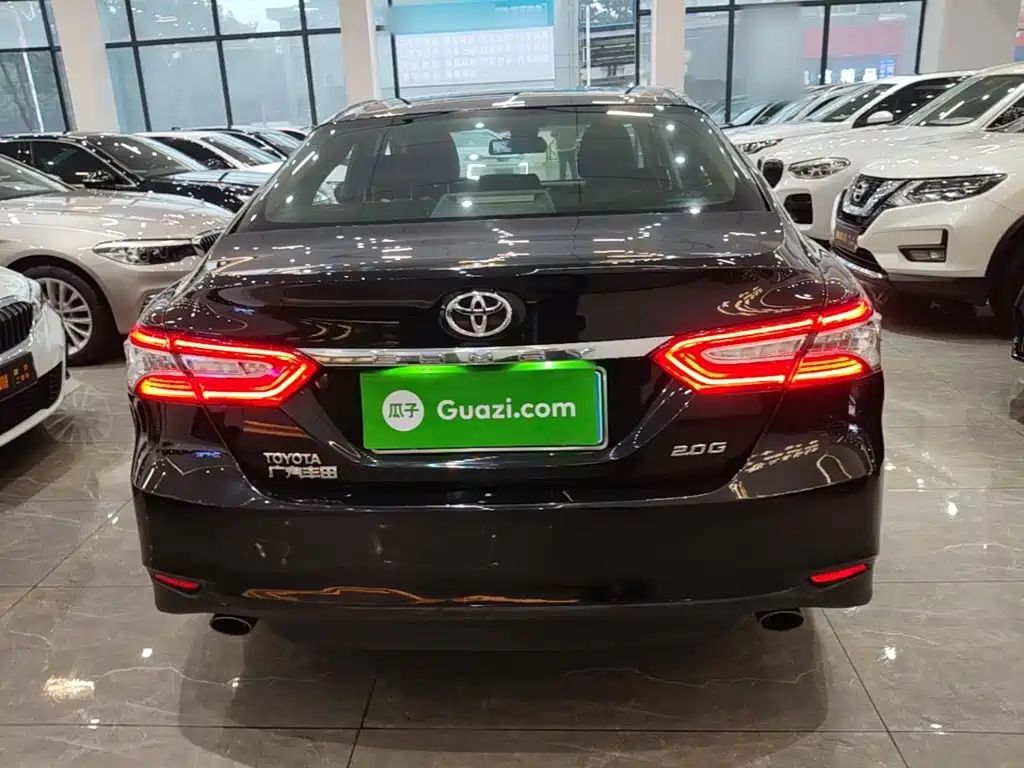 Toyota Camry — миниатюра 6