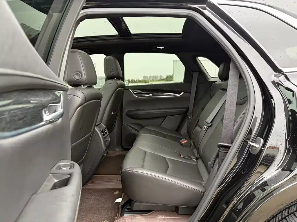 Cadillac XT5 — миниатюра 13