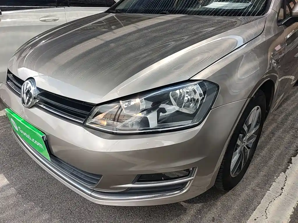 Volkswagen Golf — миниатюра 24