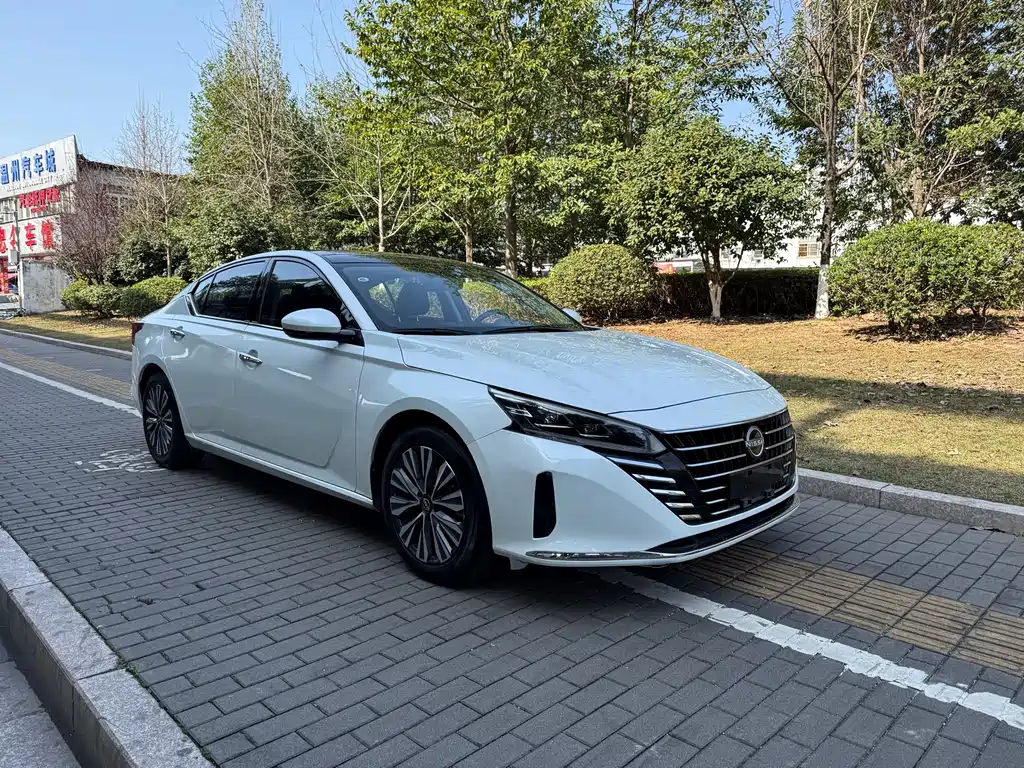 NISSAN TEANA