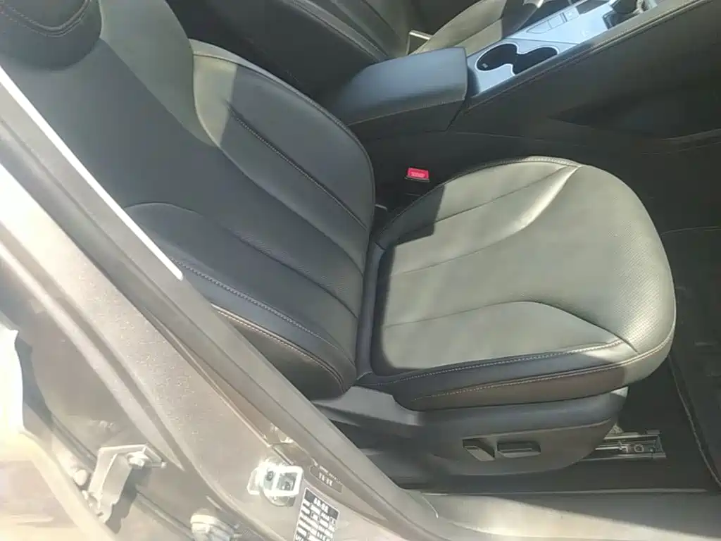 Roewe RX5 — миниатюра 25