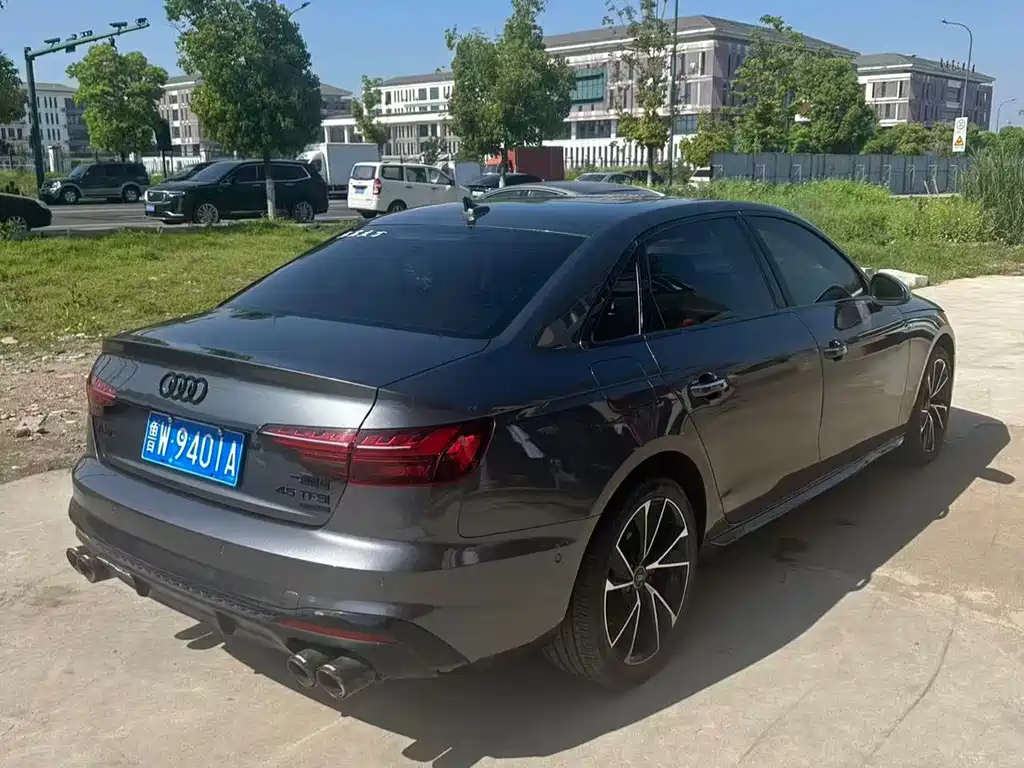 Audi A4L 2020 40 TFSI Luxury