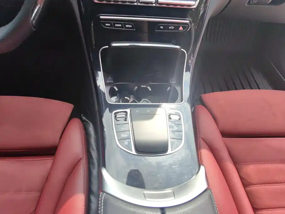 Mercedes-Benz C-Class — миниатюра 16