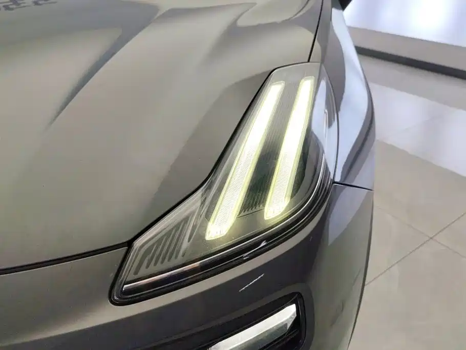Lynk & Co 06 EM-P — миниатюра 5