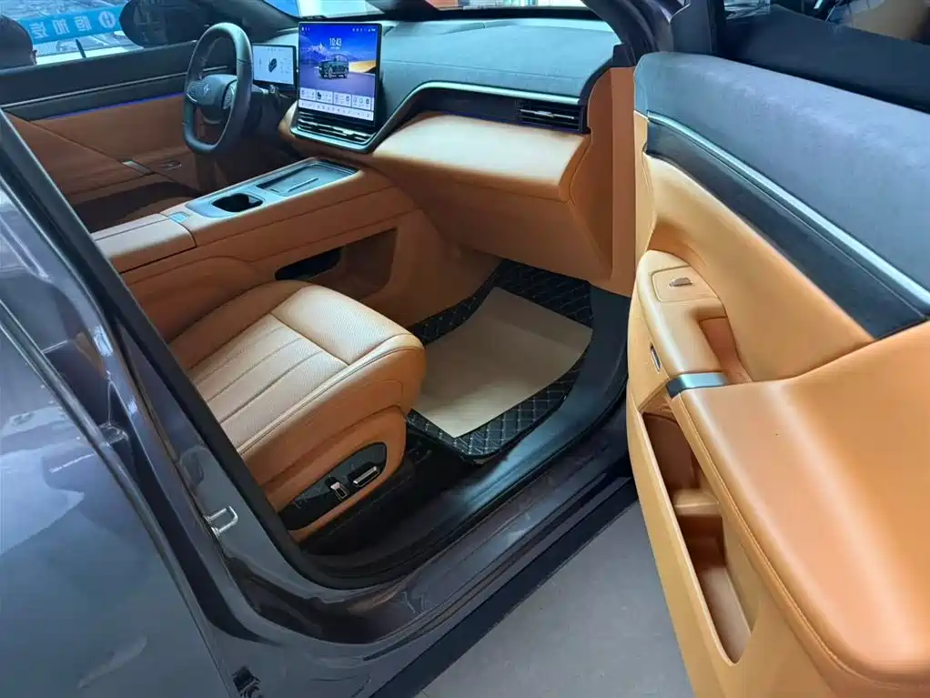 Dongfeng eπ008 2026 мест