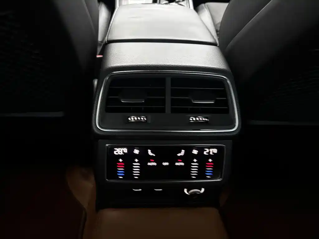 Audi A6L — миниатюра 18