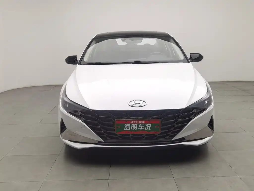 Hyundai Elantra — миниатюра 3