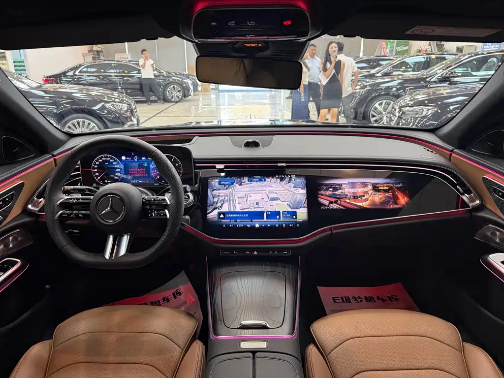 Mercedes-Benz E-Class — миниатюра 19