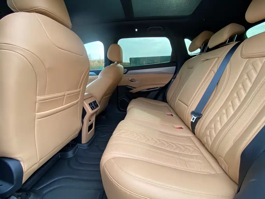 BYD L DM-i — миниатюра 8
