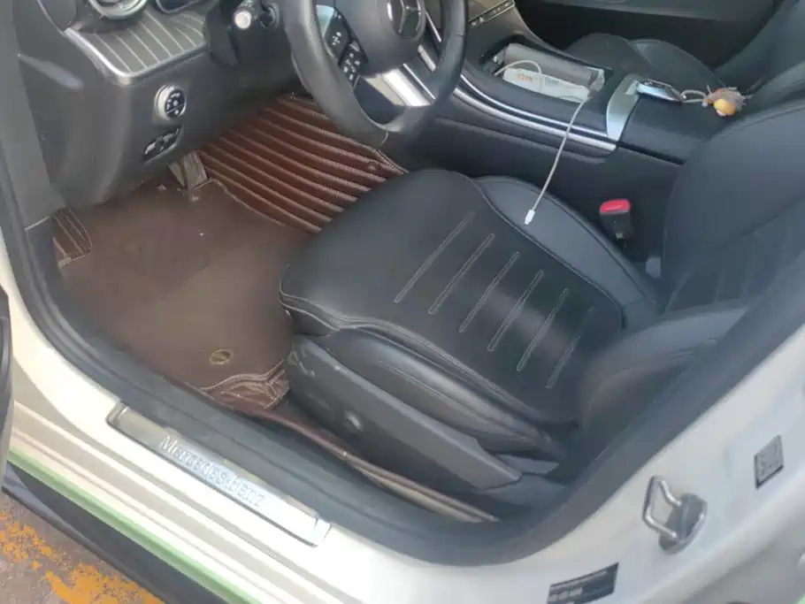 Mercedes-Benz C-Class — миниатюра 9