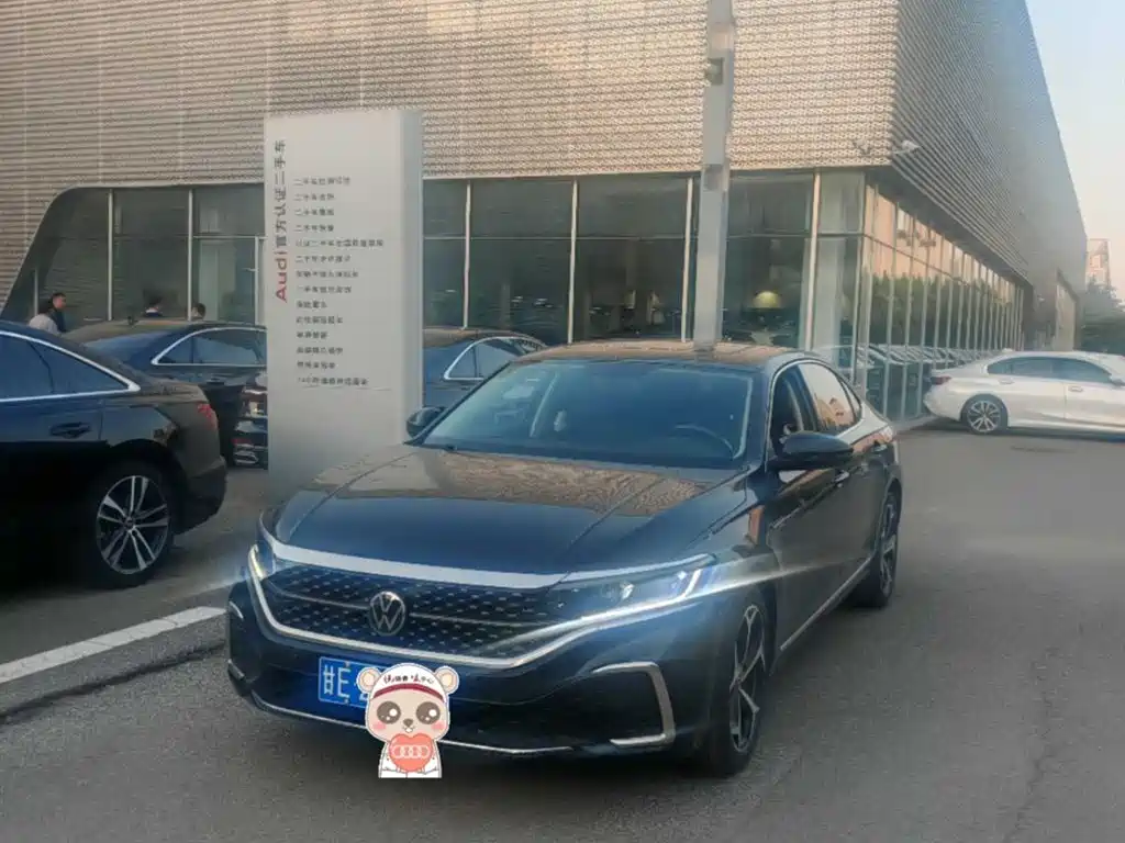 Volkswagen Passat 2025 380TSI