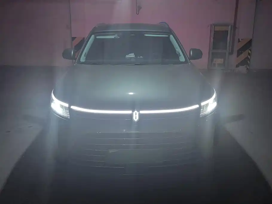 AITO AITO M7 — миниатюра 2