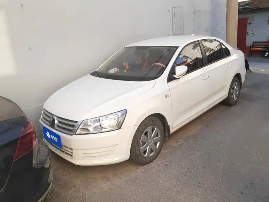 Volkswagen Santana — миниатюра 2