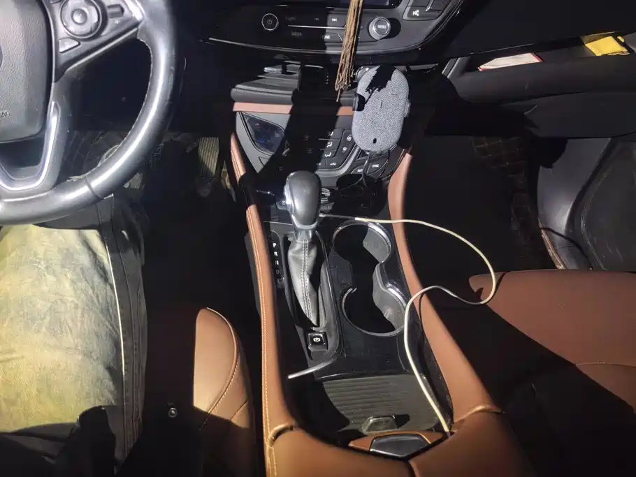 Buick Envision Plus — миниатюра 16