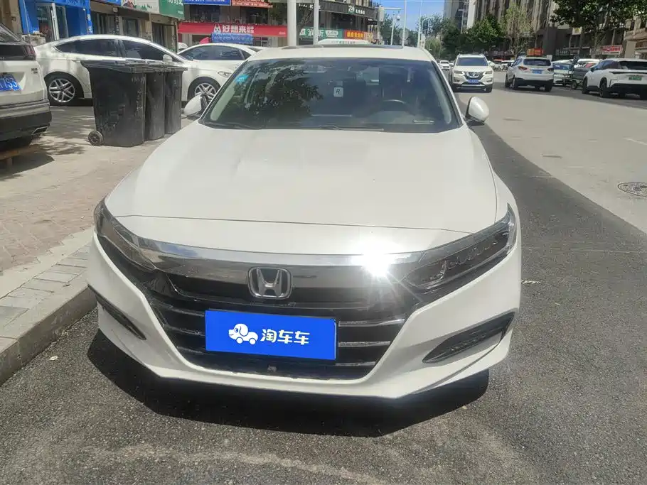 Honda Accord 2018 260TURBO Elite V