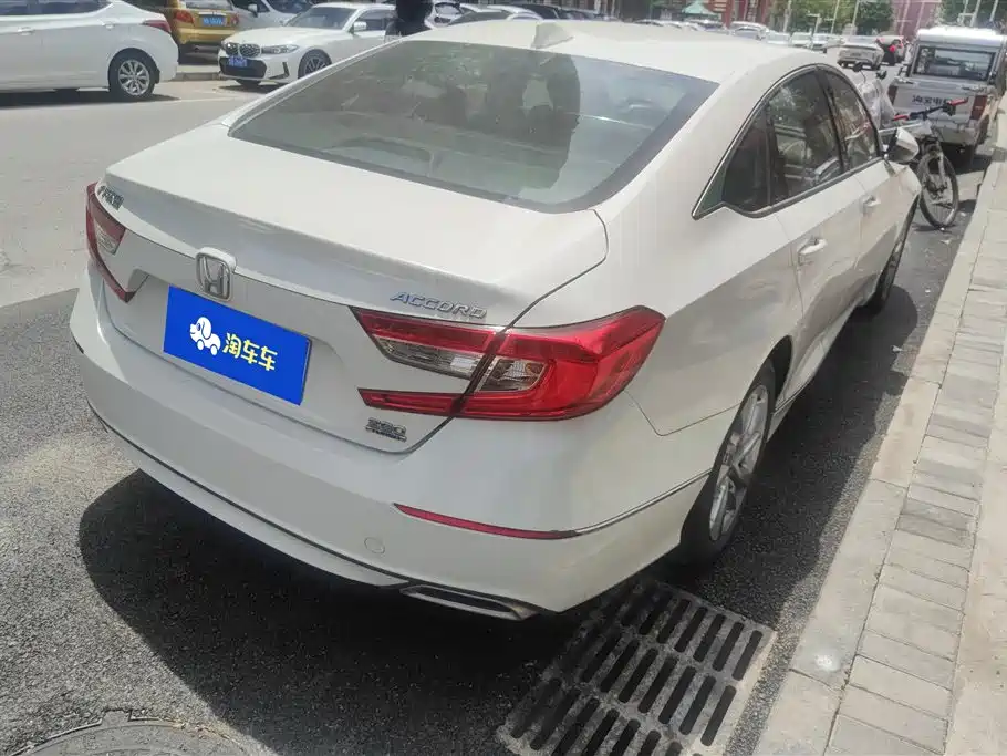 Honda Accord 2018 260TURBO Elite V