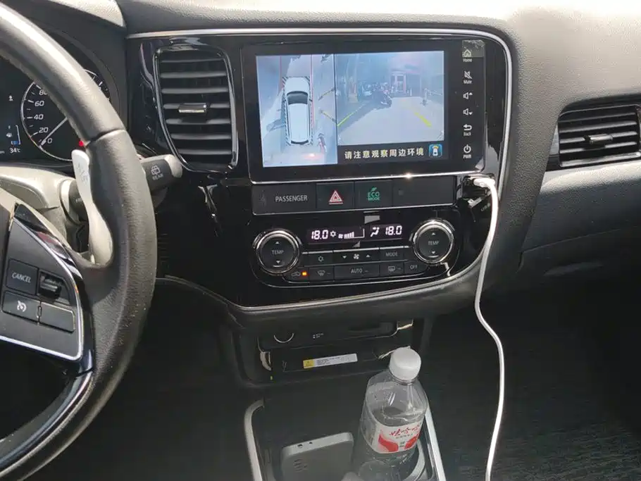 Mitsubishi Outlander — миниатюра 13
