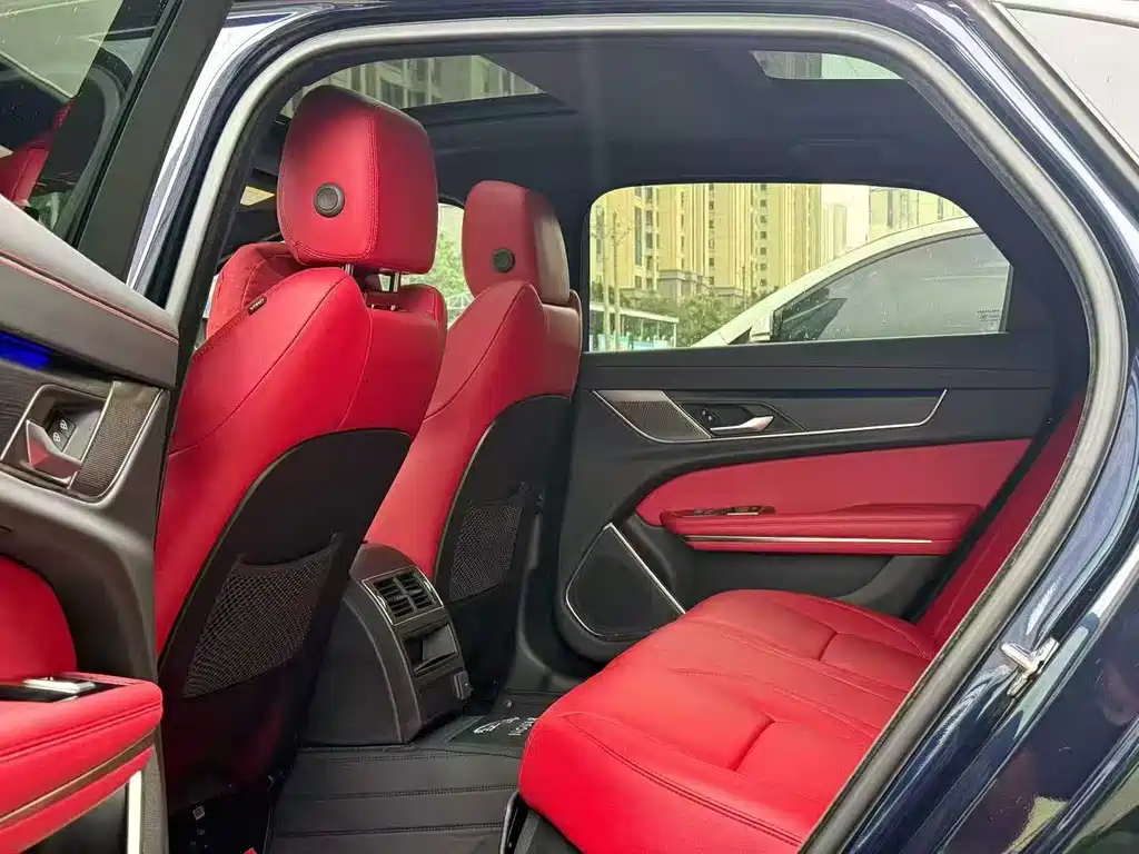 Jaguar XFL — миниатюра 5