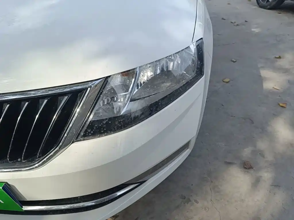 Skoda Rapid — миниатюра 24