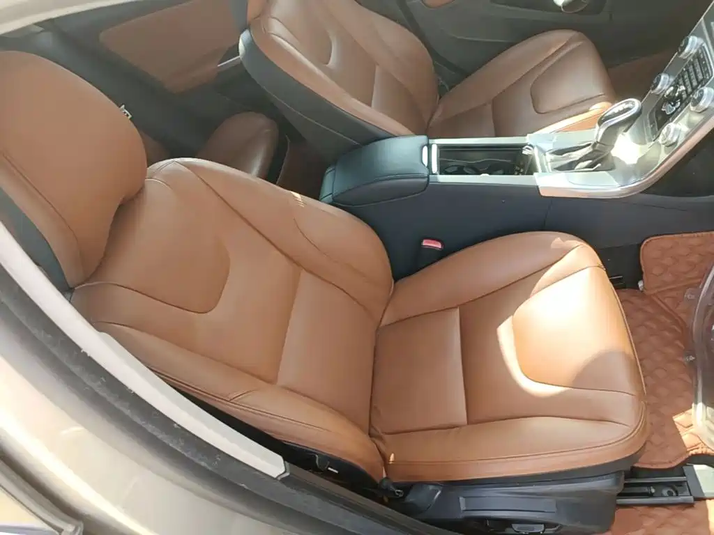 Volvo S60 — миниатюра 25