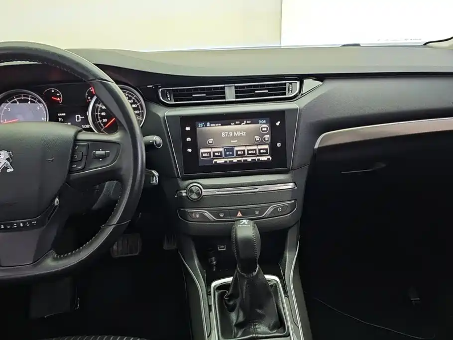Peugeot 408 — миниатюра 13